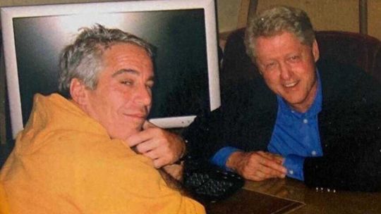Caso Jeffrey Epstein: citaron a declarar a los Clinton y difundieron contenido vinculado a Bill Gates