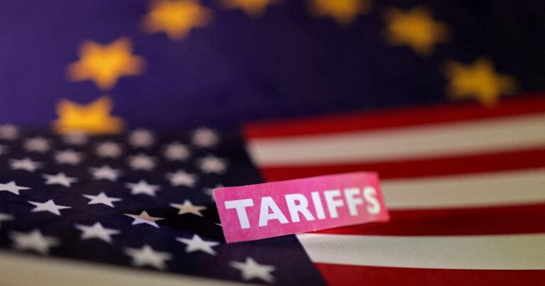 Trump amenaza con un arancel del 35 % a la Unión Europea si no invierte 600.000 millones en Estados Unidos