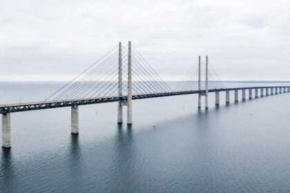 Italia avanza con el puente colgante más largo del mundo sobre el Estrecho de Mesina