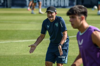 Valverde deja a los descartados Vencedor y Adu Ares en casa