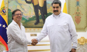 Maduro lee mensaje de Petro: agresión a Venezuela se extendería a la región