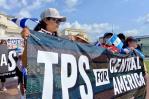 Gobierno de Trump revoca TPS para 250,000 venezolanos