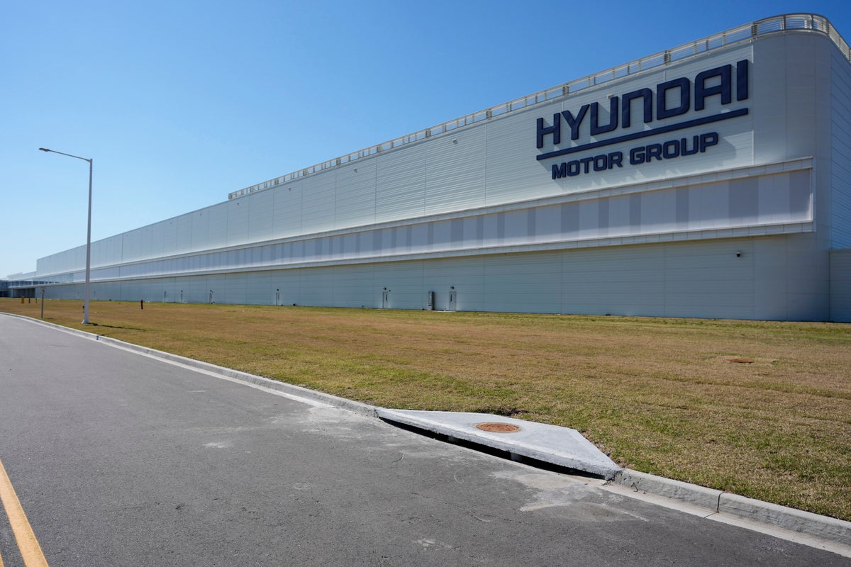 Corea del Sur expresa “preocupación” por redada migratoria en planta de Hyundai en EEUU