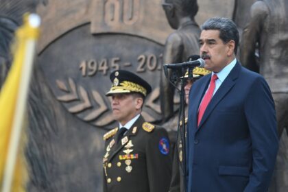Venezuela aprieta la tenaza: crece la hostilidad contra los extranjeros por el despliegue militar de Estados Unidos