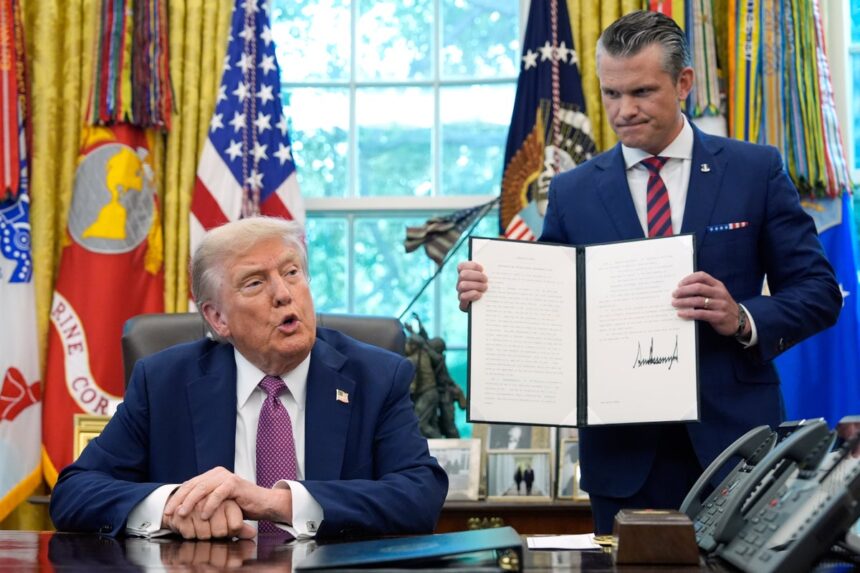Trump firma decreto para renombrar el Departamento de Defensa como Departamento de Guerra