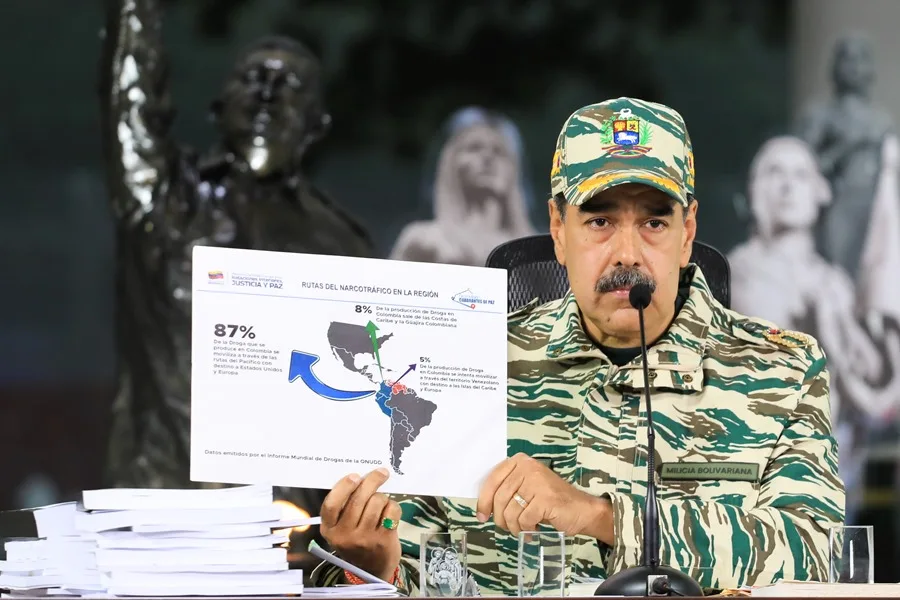 Maduro dice que EE.UU. "debe abandonar su plan de cambio de régimen violento en Venezuela"