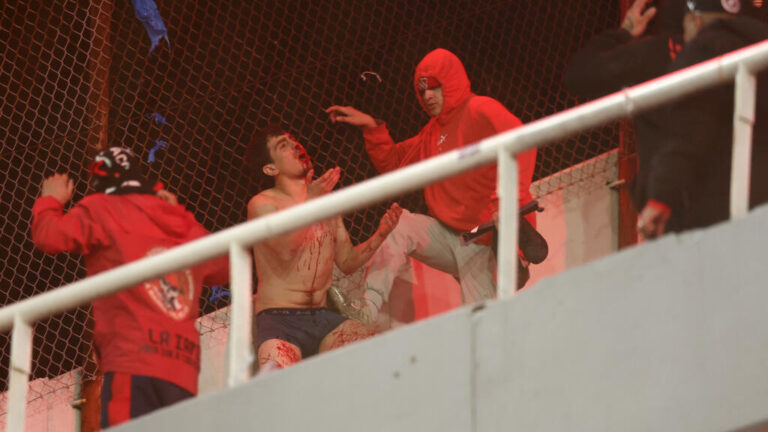 Independiente descalificado de la Sudamericana 2025 tras violencia en su estadio