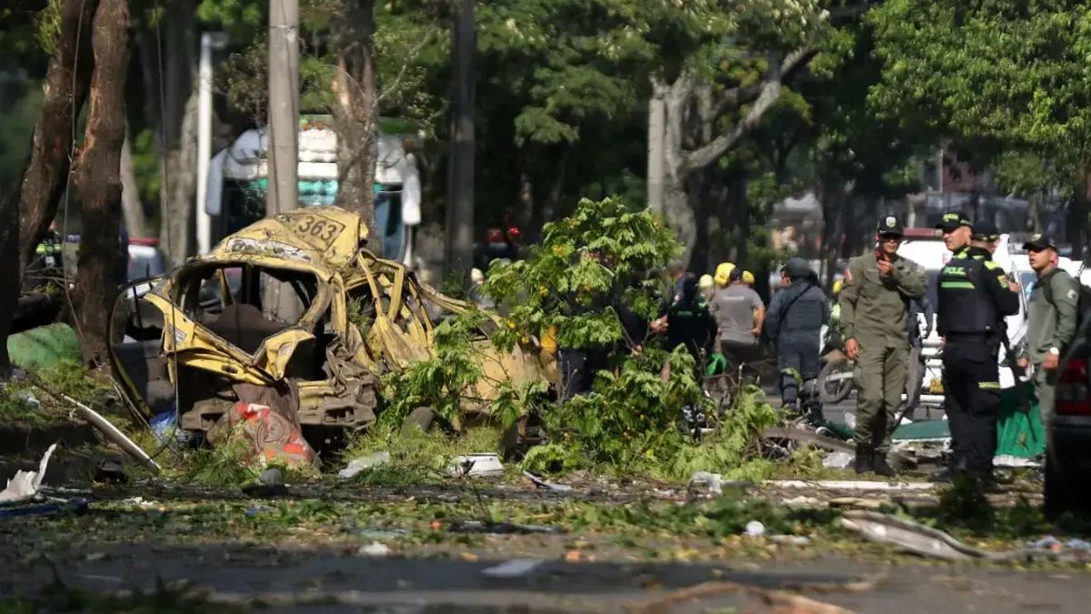 Así será feria de ayudas por 150 familias y negocios que lo perdieron todo, tras atentado de disidentes en Cali: siguen impactos 2 semanas después