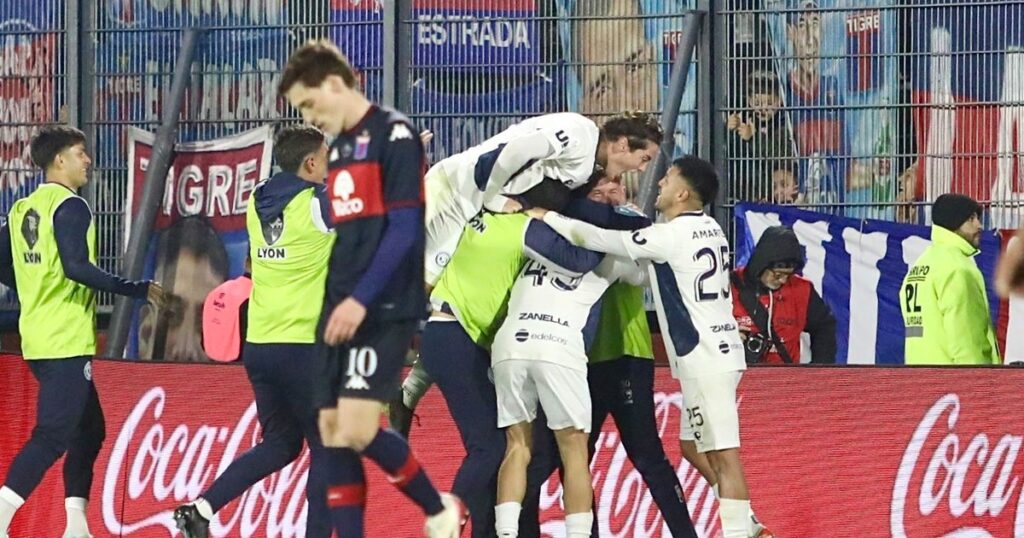 Independiente Rivadavia venció a Tigre, hizo historia y espera en las semifinales de la Copa Argentina por River o Racing