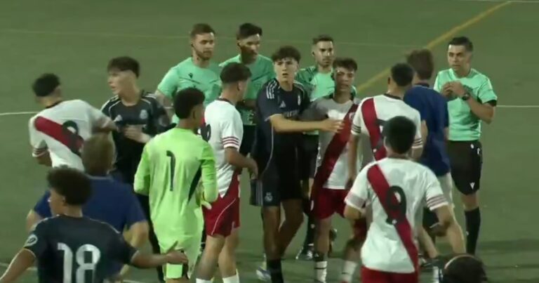 Triste final para los chicos de River en el Mundial de Clubes Sub 18: tres expulsados, gestos al público y dura derrota ante el Real Madrid