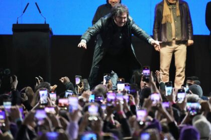 La gestión de Milei se pone a prueba en las elecciones del distrito más populoso de Argentina