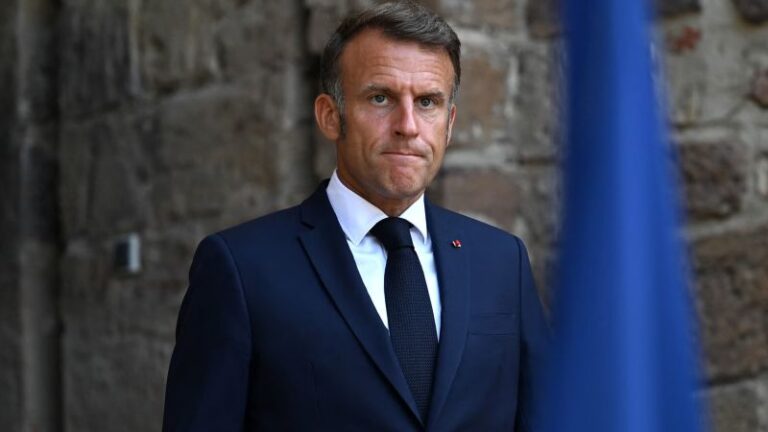 Francia está entrando nuevamente en modo de crisis. No tenía que ser así