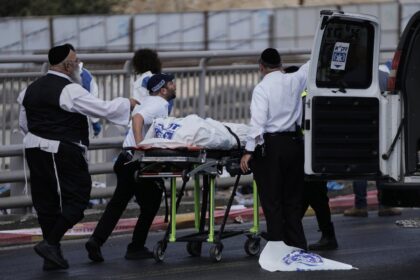 Seis muertos en un ataque a tiros en una parada de autobús de Jerusalén
