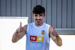 Diego López: “Me parece increíble que aún no se sepa dónde vamos a jugar”