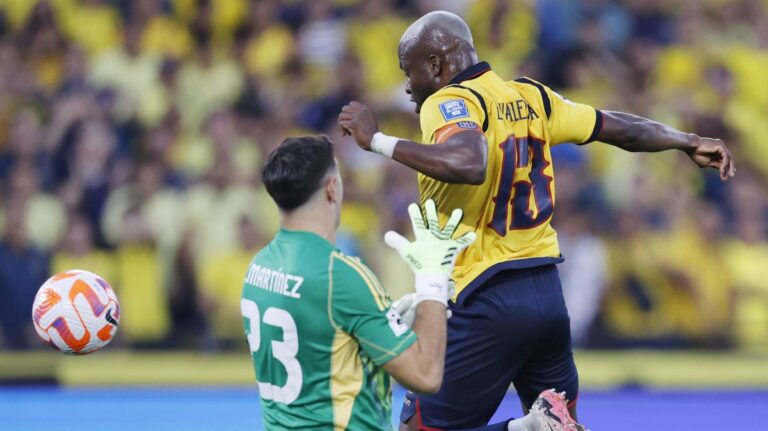 Ecuador derrotó 1-0 a Argentina sin Messi, para  asegurar subliderato de la eliminatoria