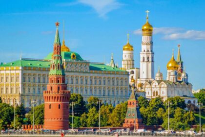 El Kremlin critica que la UE y la OTAN acusen "diariamente" a Rusia de provocaciones - AlbertoNews