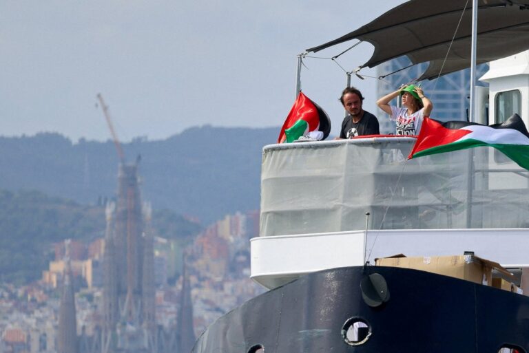 ¿Qué se sabe sobre la flotilla humanitaria de Greta Thunberg con rumbo a Gaza?