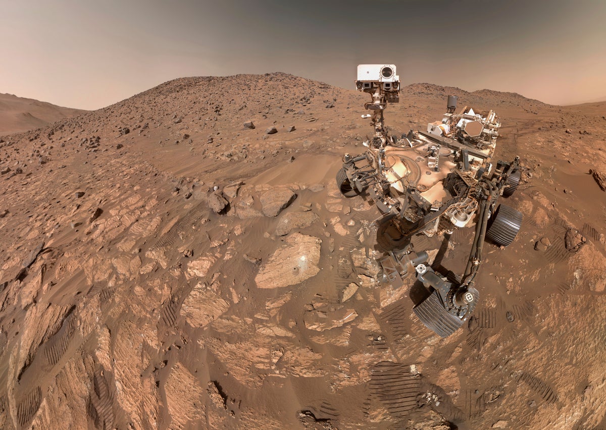 Hallazgos del rover de la NASA en Marte sugieren posibles signos de vida antigua Hallazgos del rover de la NASA en Marte sugieren posibles signos de vida antigua