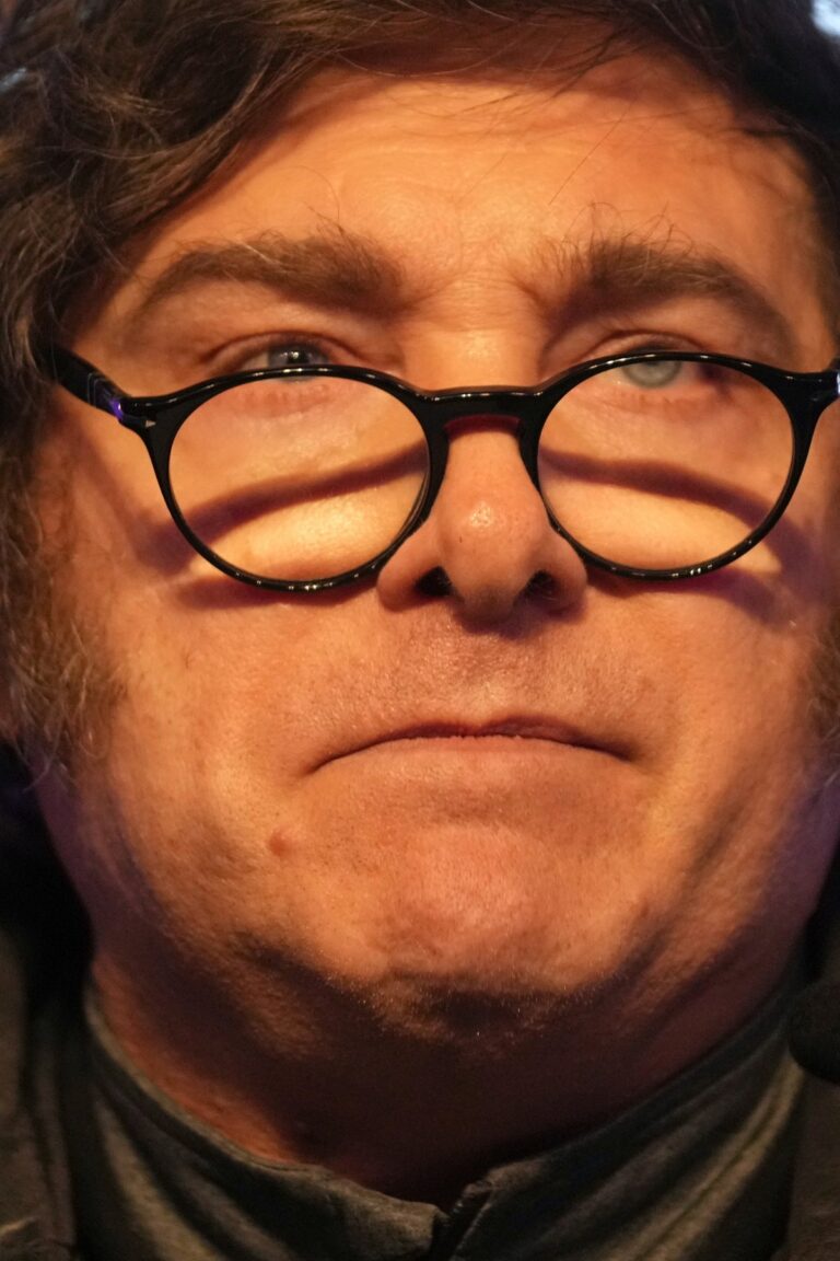 Milei reabre ministerio que había eliminado en busca de retomar diálogo con oposición tras derrota