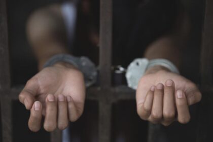 Militar ecuatoriano es enviado a prisión preventiva por la violación de soldado en cuartel - AlbertoNews