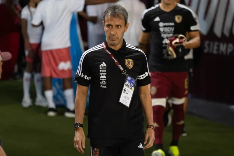 El argentino Fernando Batista es destituido como seleccionador de Venezuela