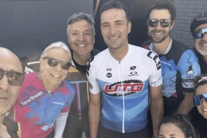 Lionel Scaloni apareció con su bicicleta por Núñez y generó una revolución entre la gente