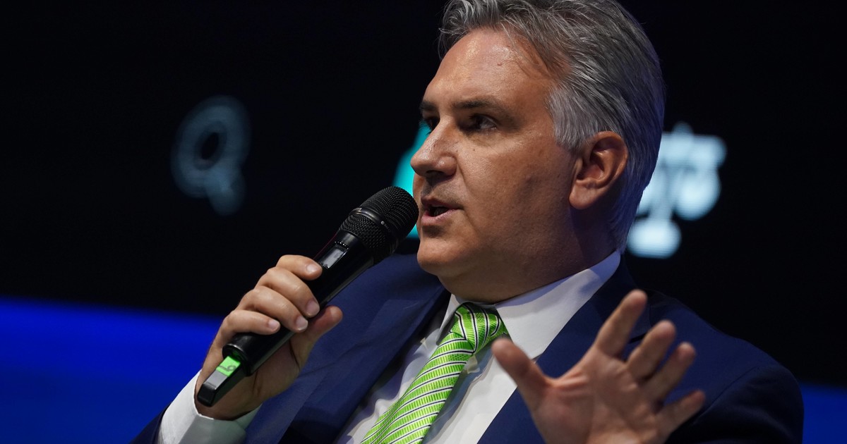 "Hay que ponerle límite a esta locura": Llaryora cruzó a Milei tras el veto a los ATN y le pidió por el Garrahan y las universidades "Hay que ponerle límite a esta locura": Llaryora cruzó a Milei tras el veto a los ATN y le pidió por el Garrahan y las universidades