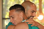 El primer día de Amrabat: reencuentro con Antony, pasillo, charla con Isco y Bellerín, bromas en el rondo...