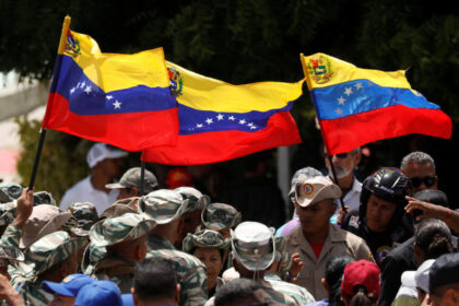 Las tensiones entre EE. UU. y Venezuela: ¿control del narcotráfico o "cambio de régimen"?