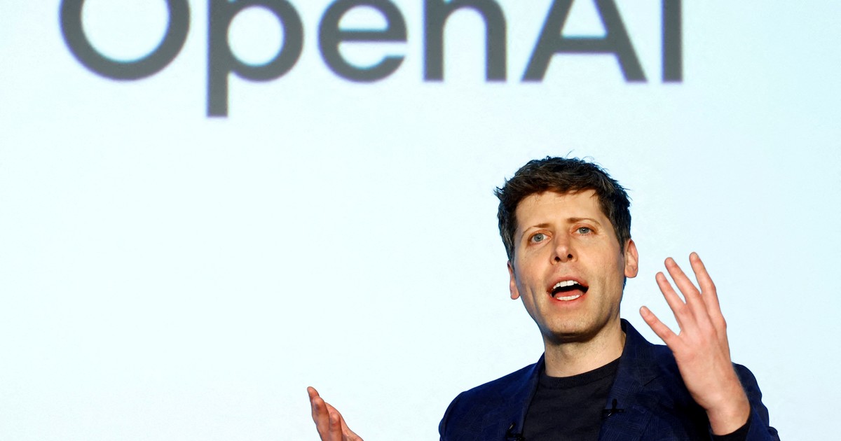 La era post celulares, cada vez más cerca: revelan los primeros detalles del dispositivo con IA y sin pantalla de OpenAI