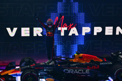 Verstappen gana en Qatar y lleva la pelea por el título hasta Abu Dabi