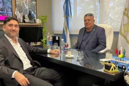 Allanan la financiera cercana al "Chiqui" Tapia y congelaron todas sus cuentas
