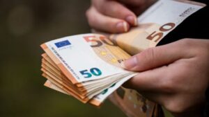 A cuánto cerró el euro blue hoy martes 2 de diciembre