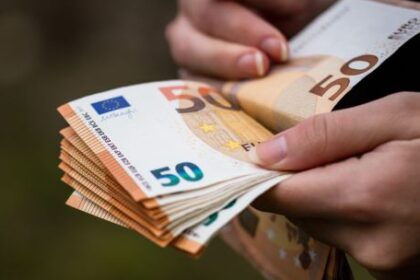 A cuánto cerró el euro blue hoy martes 2 de diciembre