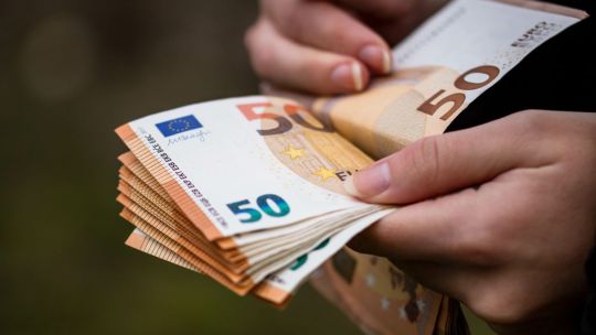 A cuánto cerró el euro blue hoy martes 2 de diciembre