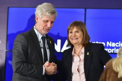 El Gobierno amplió por DNU el presupuesto de la SIDE en más de $26.000 millones: aseguran que la mayor parte es para sueldos