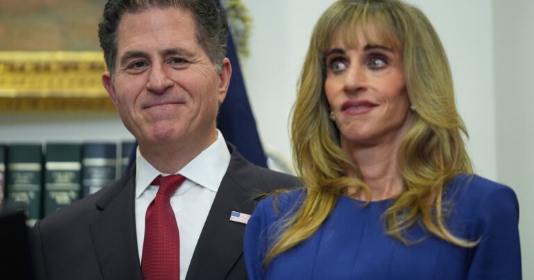 Quiénes son Michael y Susan Dell, los filántropos que donaron más de 6 mil millones de dólares para ayudar a 25 millones de niños en EEUU