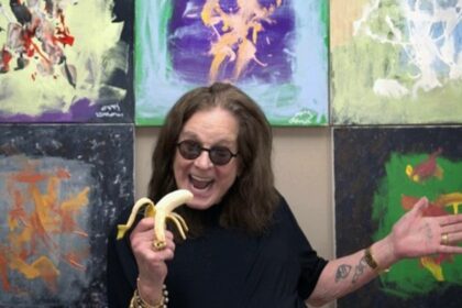 Insólito legado de Ozzy Osbourne: una colección de cuadros pintados junto a chimpancés