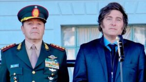 El Gobierno cambia a la mayoría de los jefes de las Fuerzas Armadas por sugerencia de Carlos Presti