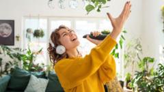 Los sorprendentes beneficios que cantar tiene para la salud (y que están respaldados por la ciencia) Los sorprendentes beneficios que cantar tiene para la salud (y que están respaldados por la ciencia)