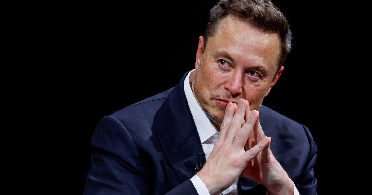 Trabajo opcional, pobreza cero y un futuro sin dinero gracias a la robótica y la IA: las últimas predicciones de Elon Musk