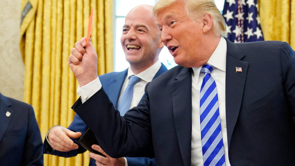 El idilio de Donald Trump y Gianni Infantino sale a escena en el sorteo del Mundial 2026 El idilio de Donald Trump y Gianni Infantino sale a escena en el sorteo del Mundial 2026