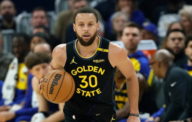 Stephen Curry acordó extensión con Golden State Warriors hasta 2028-29