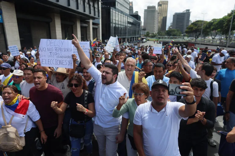 Protestas en Venezuela reclaman soluciones por apagones y demandas laborales