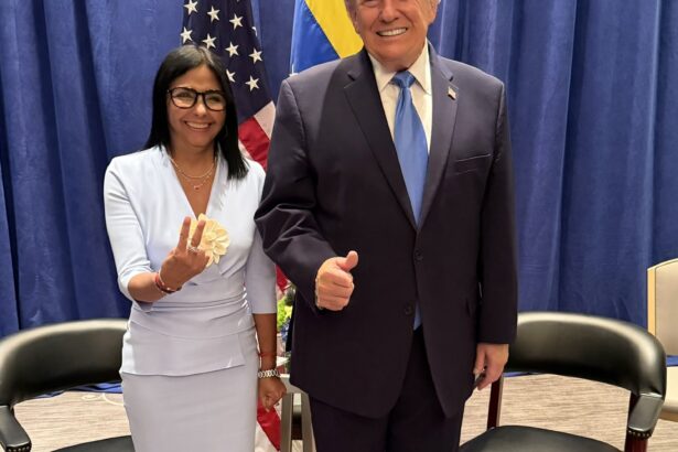 Delcy Rodríguez informa que se reunió con Donald Trump para fortalecer las relaciones entre Venezuela y Estados Unidos
