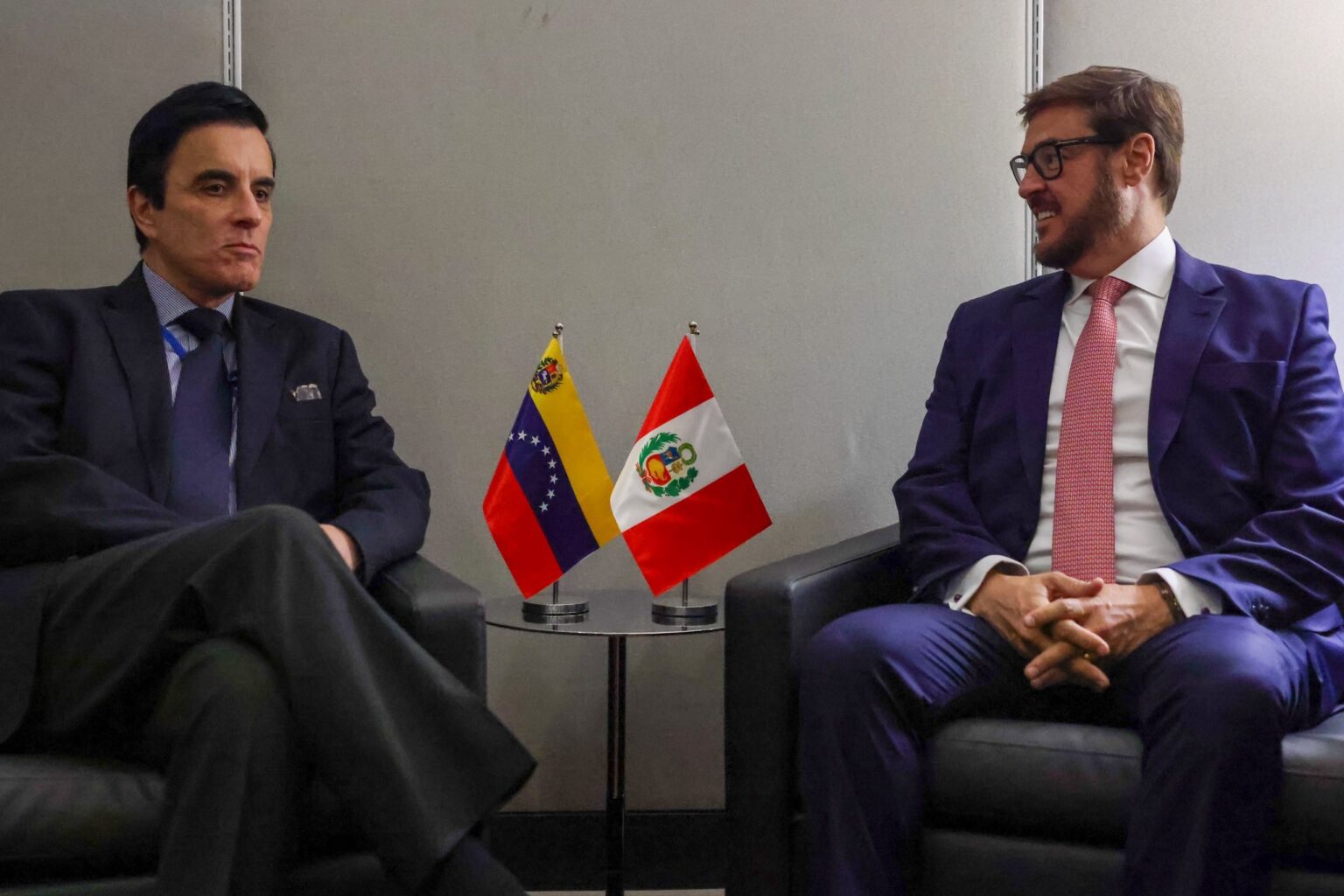 Venezuela y Perú avanzan en el restablecimiento de relaciones diplomáticas Venezuela y Perú avanzan en el restablecimiento de relaciones diplomáticas