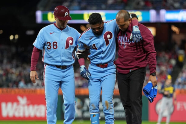 Luis Arráez sufrió un esguince de tobillo con los Phillies
