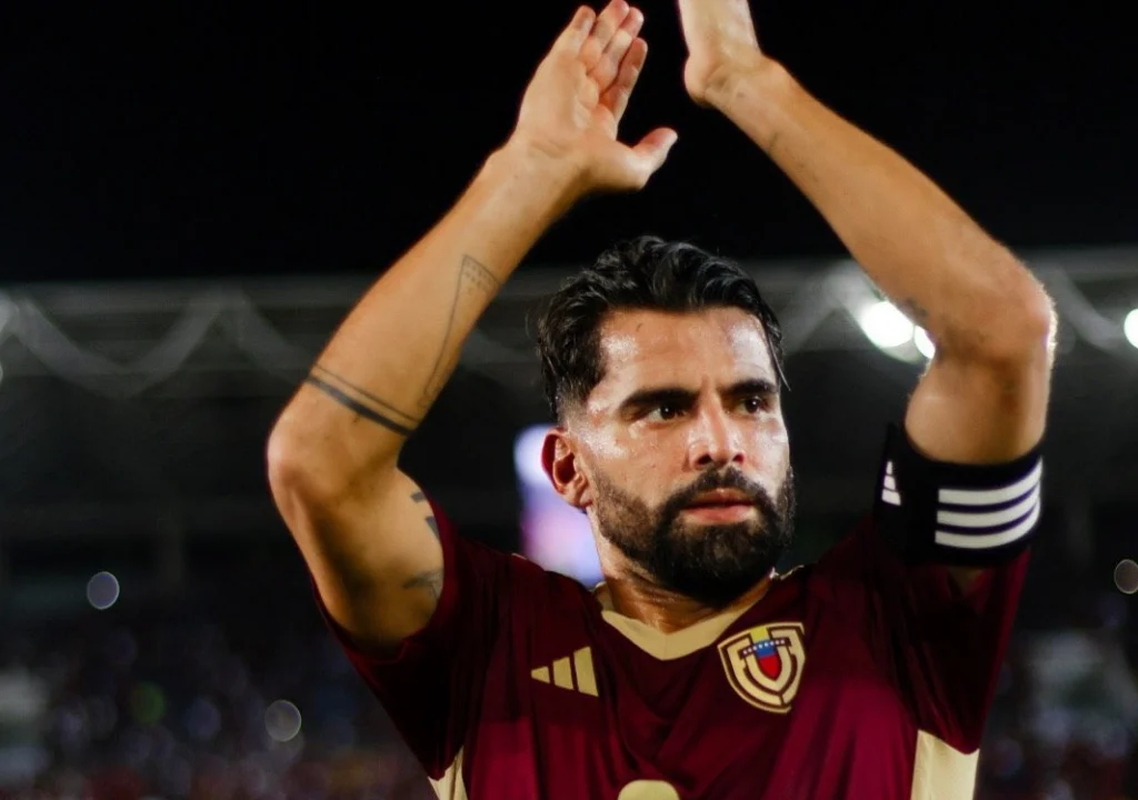 Tomás Rincón anunció su retiro del fútbol profesional Tomás Rincón anunció su retiro del fútbol profesional
