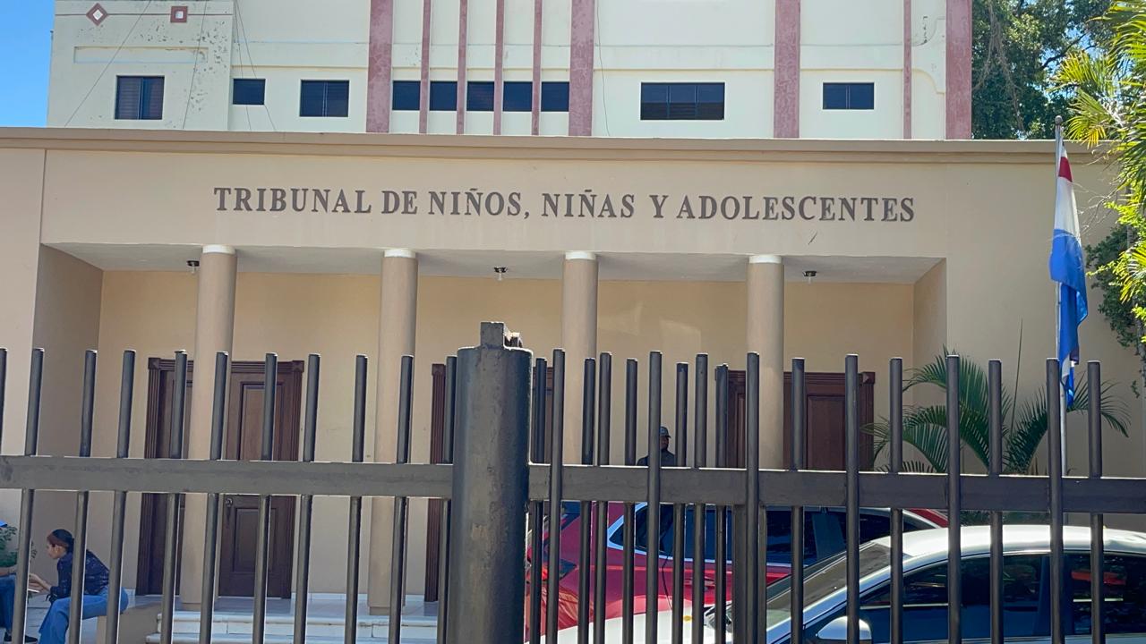 Ministerio Público mantiene proceso contra adolescente acusado de amenazar a Ramón Tolentino Ministerio Público mantiene proceso contra adolescente acusado de amenazar a Ramón Tolentino