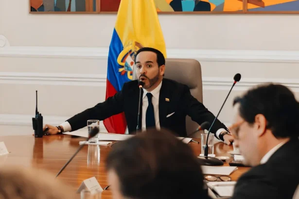 Gobierno de De La Espriella solicita al FMI revisar economía de Colombia